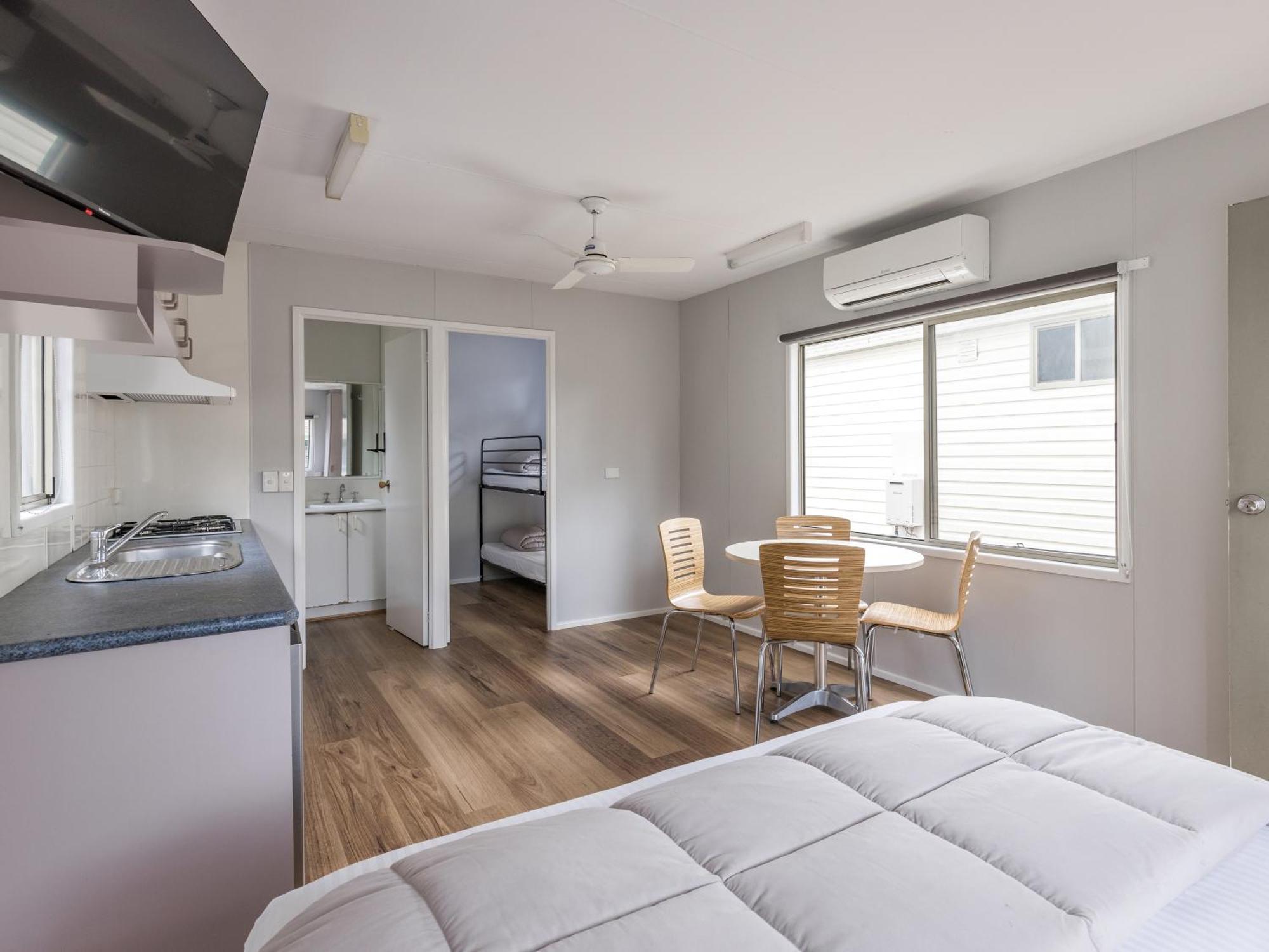Nrma Phillip Island Beachfront Holiday Park 卡尔斯 客房 照片